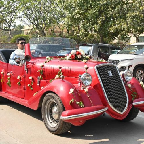 Vintage Car rent for wedding